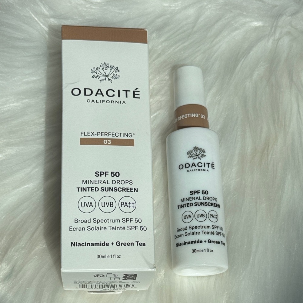 ODACITÉ SPF 50 TINTED MINERAL DROPS
FLEX-PERFECTING® SUNSCREEN - 03